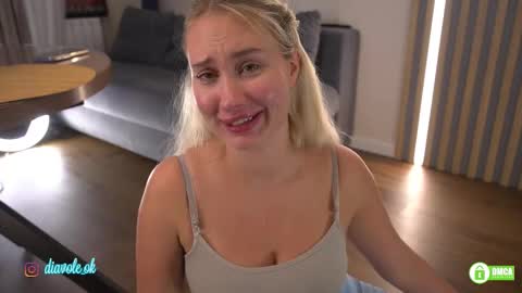 Kate online show from November 7, 1:55 pm