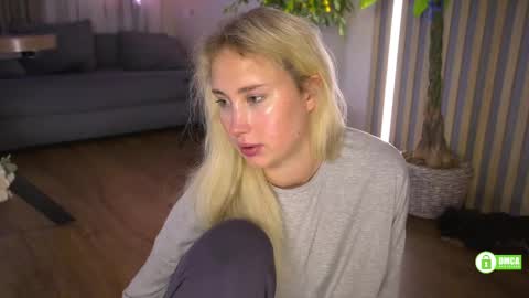 Kate online show from May 12, 4:15 pm