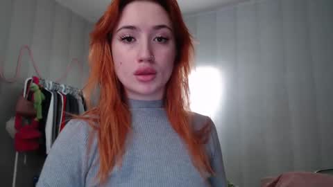 katemiller online show from December 18, 4:20 am