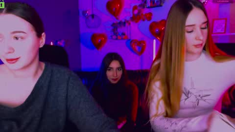 _kellykitten_ online show from February 24, 10:02 am