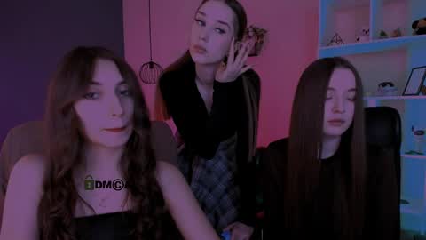 _kellykitten_ online show from March 30, 8:59 am