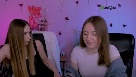 _kellykitten_ online show from May 5, 9:06 am
