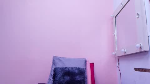 Kendall online show from October 3, 12:02 pm