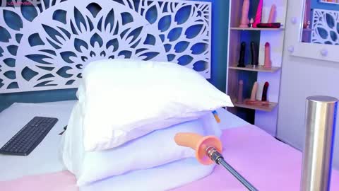 _kheissy_ online show from January 27, 12:48 pm