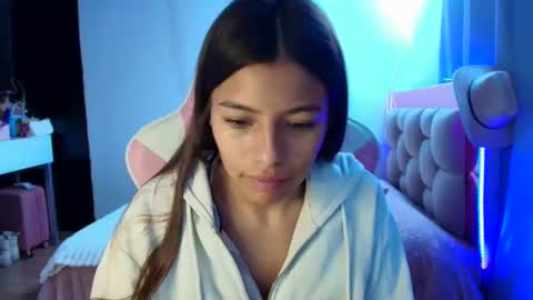 khloe sweet online show from April 24, 1:24 pm