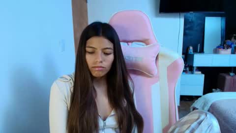 khloe sweet online show from April 28, 1:16 pm