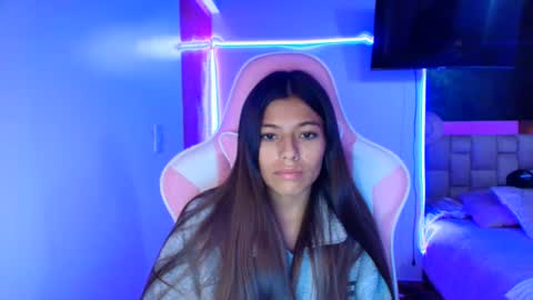 khloe sweet online show from April 30, 3:07 pm