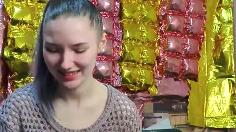 Snapshot of _kikiclark_ chatting on April 8, 7:36 pm _kikiclark_ online show from April 8, 7:36 pm