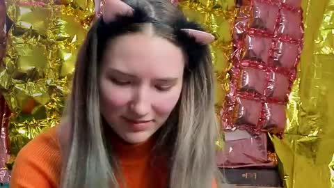 Snapshot of _kikiclark_ chatting on April 22, 8:21 pm _kikiclark_ online show from April 22, 8:21 pm