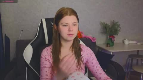 Molly   Emily online show from December 21, 6:59 pm