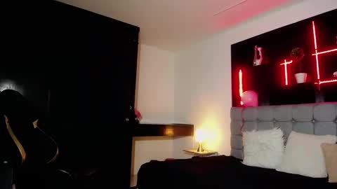 _kitten_1 online show from February 20, 5:33 am