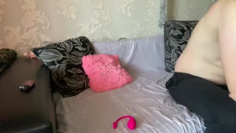 Snapshot of _krisvanessa_ chatting on January 15, 10:06 am krisvanessa online show from January 15, 10:06 am