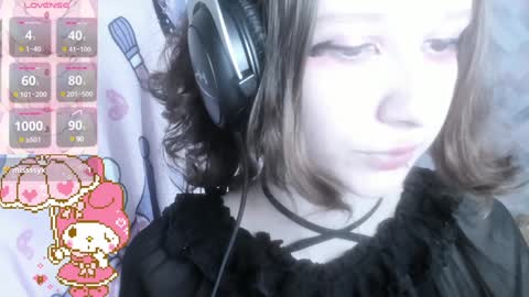 Snapshot of _kuroneeko_ chatting on December 6, 5:33 pm kuro online show from December 6, 5:33 pm