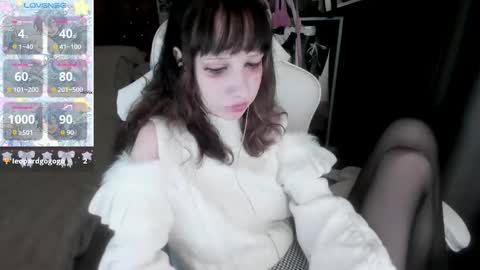 Snapshot of _kuroneeko_ chatting on October 3, 7:38 am kuro online show from October 3, 7:38 am