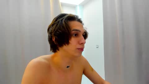 Snapshot of _kurt chatting on February 19, 10:06 pm Kurt online show from February 19, 10:06 pm