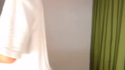 Kylie online show from February 21, 10:49 am