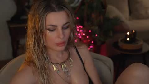 _lady__m_ online show from July 19, 7:50 pm
