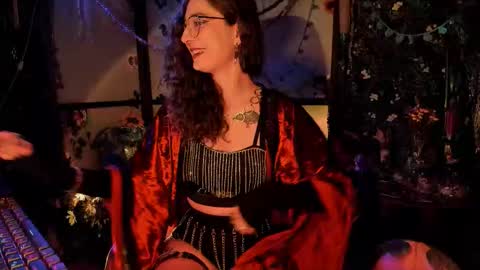 Lady Luna online show from October 11, 12:10 am