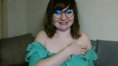 Snapshot of _lalilu_ chatting on December 28, 8:58 pm _lalilu_ online show from December 28, 8:58 pm