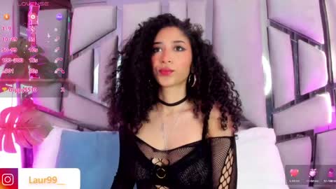 Lanna  online show from May 20, 11:49 am