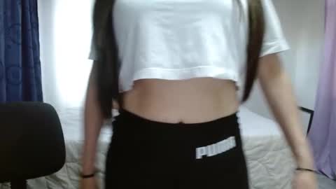 paulina  online show from December 18, 7:41 pm