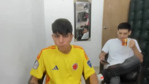 Snapshot of _latinhot_420 chatting on March 22, 6:33 pm _latinhot_420 online show from March 22, 6:33 pm