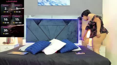 Snapshot of _lauralove_69 chatting on September 24, 8:45 pm Lauralove online show from September 24, 8:45 pm