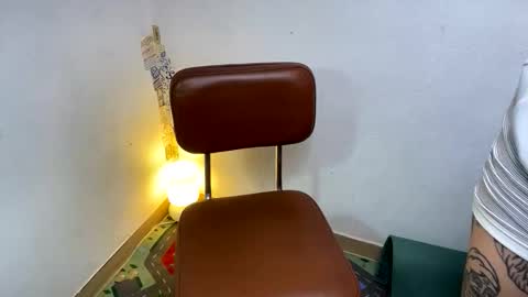 Layne online show from November 4, 8:13 am