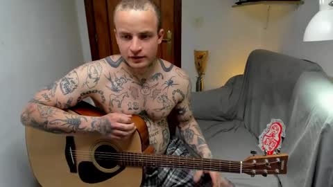 Layne online show from April 24, 12:18 pm