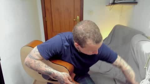 Layne online show from May 1, 12:10 pm