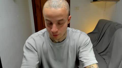 Layne online show from May 11, 1:50 pm