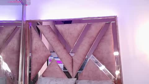 Lia online show from October 9, 1:09 pm