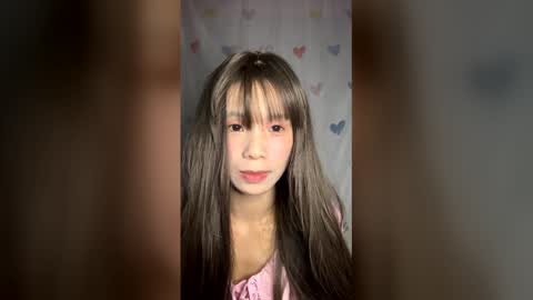 _lily0_ online show from June 10, 2:16 pm