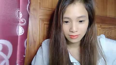 Snapshot of _lily0_ chatting on July 23, 1:58 am _lily0_ online show from July 23, 1:58 am