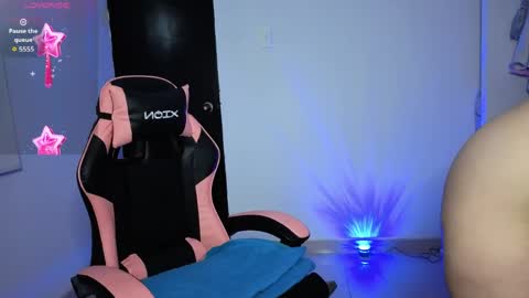 Lindasy online show from May 6, 3:39 pm