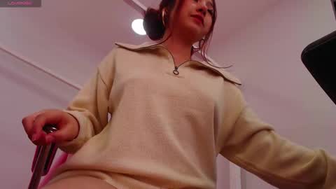 Snapshot of _linrose_ chatting on February 21, 6:42 pm linrose online show from February 21, 6:42 pm