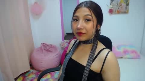 Snapshot of _linrose_ chatting on March 26, 6:24 pm linrose online show from March 26, 6:24 pm