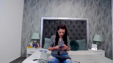 Lisa online show from January 28, 7:00 pm