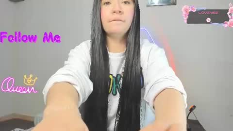 Snapshot of _litle_mily_ chatting on July 23, 10:19 pm Mily online show from July 23, 10:19 pm