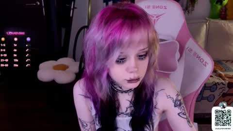 Lolly online show from September 22, 11:12 am