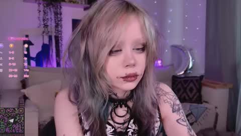 Lolly online show from February 25, 8:24 am