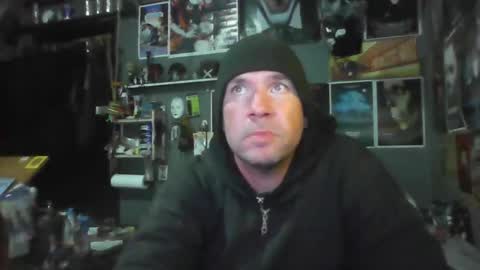 That guy online show from December 16, 11:21 pm