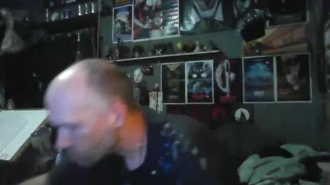 That guy online show from May 10, 5:01 am