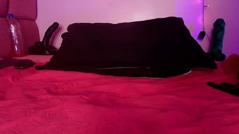 Lorrayne online show from January 8, 5:59 pm