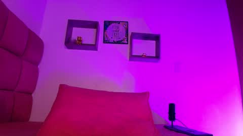 Lorrayne online show from January 13, 11:52 am