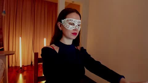 Alice online show from January 19, 7:47 pm