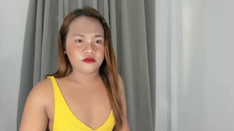 Snapshot of _lovelyyan69_ chatting on February 27, 5:02 am _lovelyyan69_ online show from February 27, 5:02 am