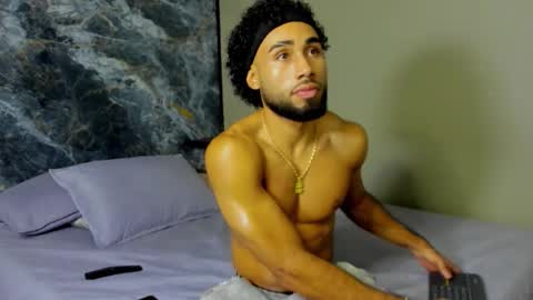 _luca_flame online show from October 13, 11:05 pm