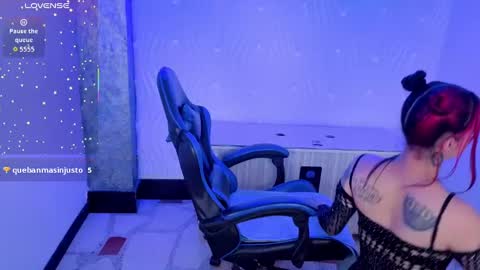 Lucia online show from October 8, 5:43 pm