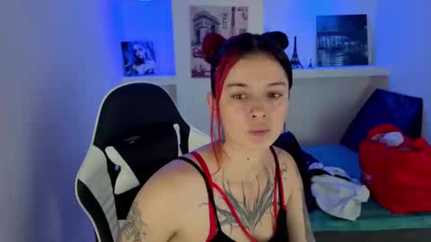 Lucia online show from October 13, 7:03 pm